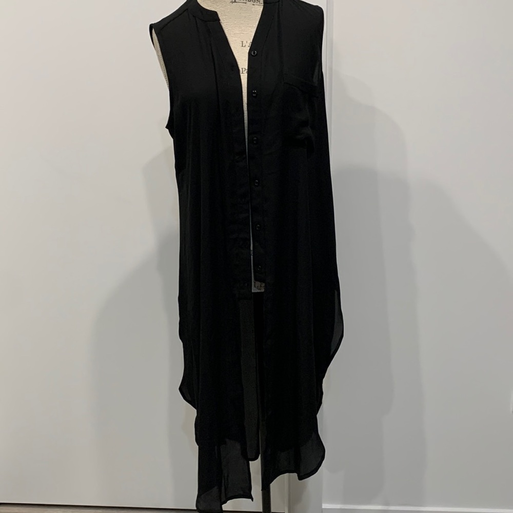 Button front top